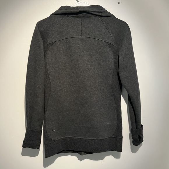 Asymmetrical collar scuba - Picture 5 of 5